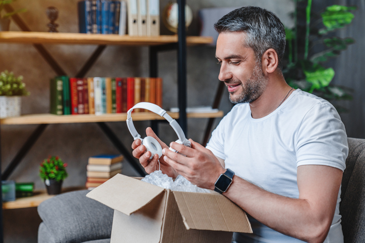 Gadgets astrológicos 2025: Los mejores regalos tech según tu signo y generación